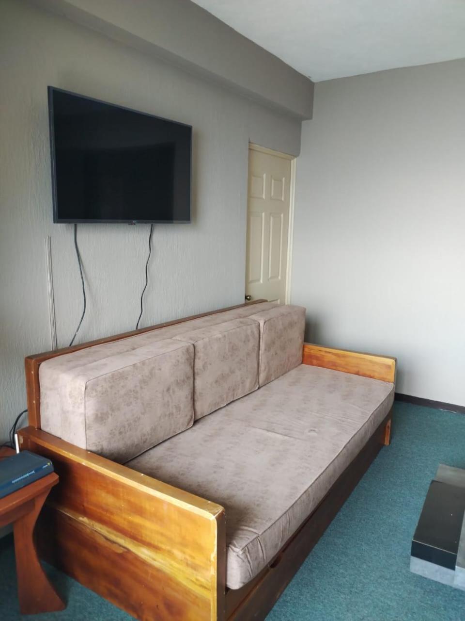 Sky View Atitlan Lake Suites - Free Breakfast Supplies パナハチェル エクステリア 写真