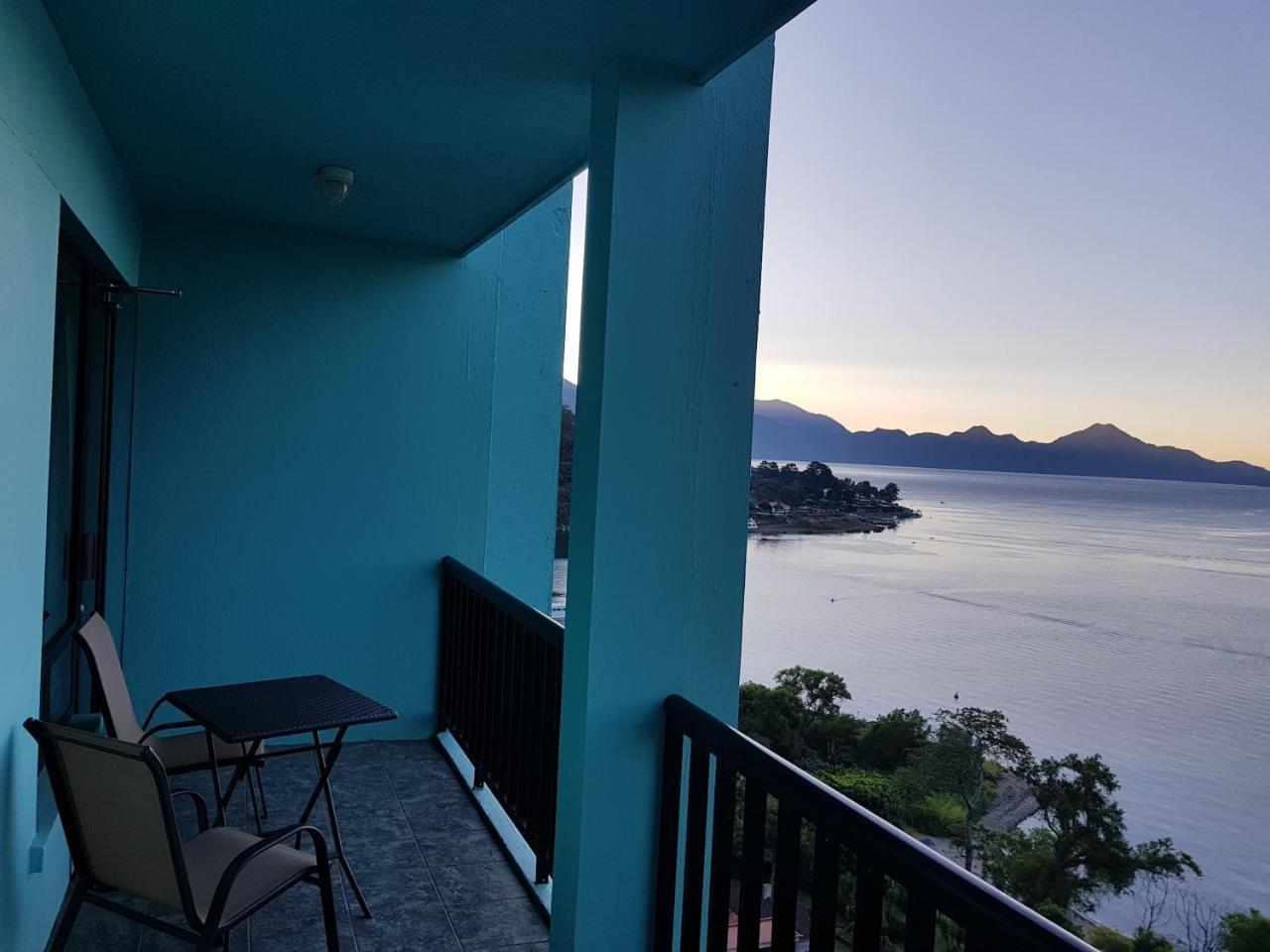 Sky View Atitlan Lake Suites - Free Breakfast Supplies パナハチェル エクステリア 写真