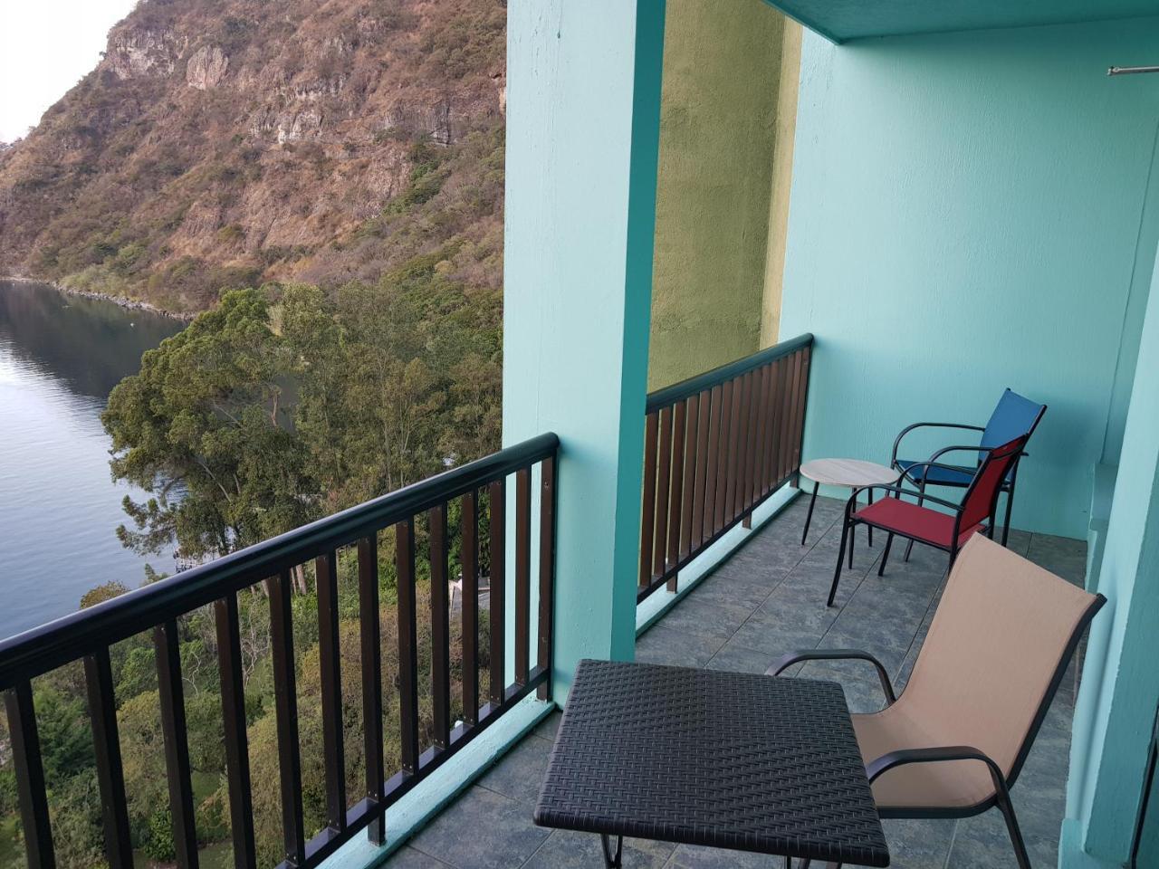 Sky View Atitlan Lake Suites - Free Breakfast Supplies パナハチェル エクステリア 写真